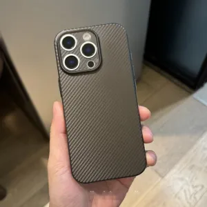 Futrola ULTRA THIN CARBON za iPhone 16e tamno siva